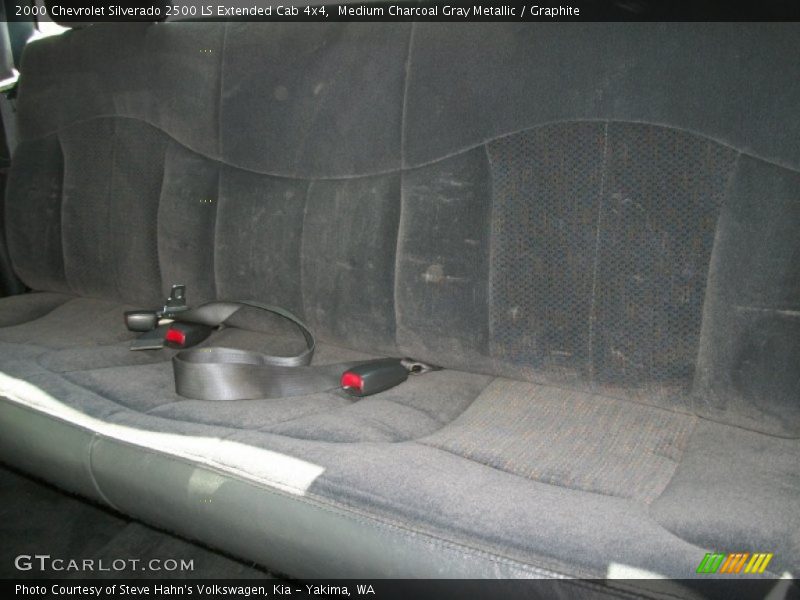 Medium Charcoal Gray Metallic / Graphite 2000 Chevrolet Silverado 2500 LS Extended Cab 4x4