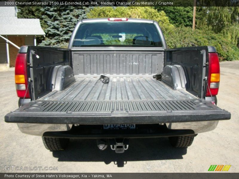 Medium Charcoal Gray Metallic / Graphite 2000 Chevrolet Silverado 2500 LS Extended Cab 4x4
