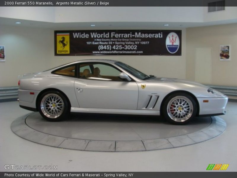 Argento Metallic (Silver) / Beige 2000 Ferrari 550 Maranello