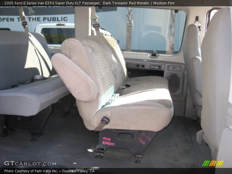 Dark Toreador Red Metallic / Medium Flint 2005 Ford E Series Van E350 Super Duty XLT Passenger