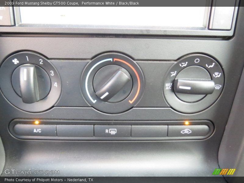 Performance White / Black/Black 2009 Ford Mustang Shelby GT500 Coupe