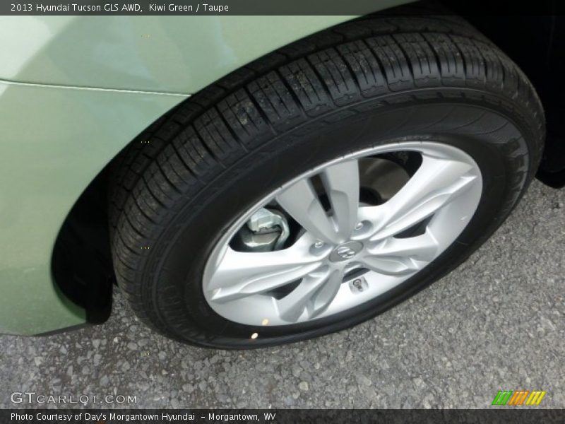 Kiwi Green / Taupe 2013 Hyundai Tucson GLS AWD
