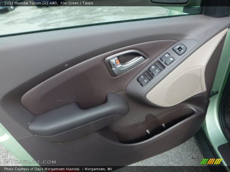 Door Panel of 2013 Tucson GLS AWD