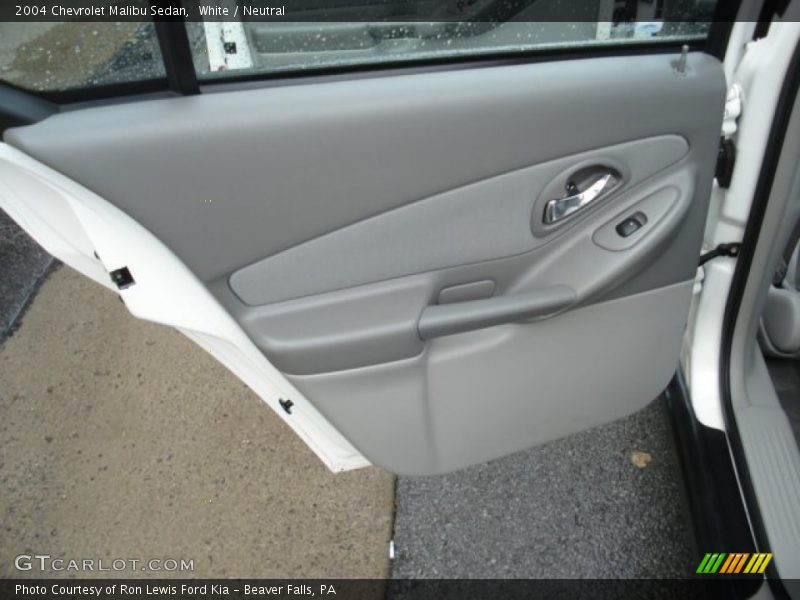 White / Neutral 2004 Chevrolet Malibu Sedan