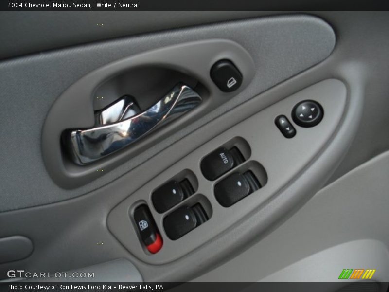 White / Neutral 2004 Chevrolet Malibu Sedan