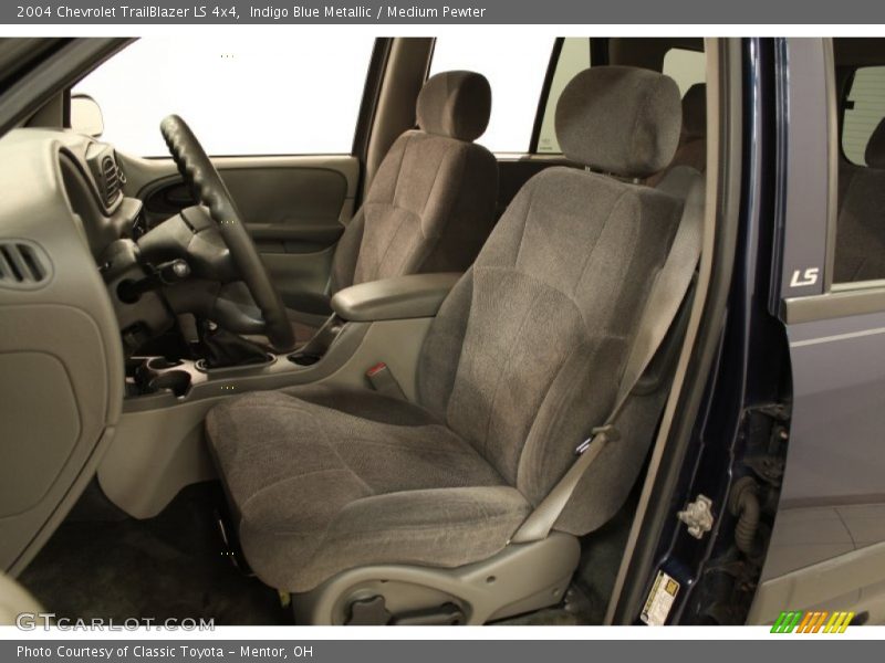 Indigo Blue Metallic / Medium Pewter 2004 Chevrolet TrailBlazer LS 4x4