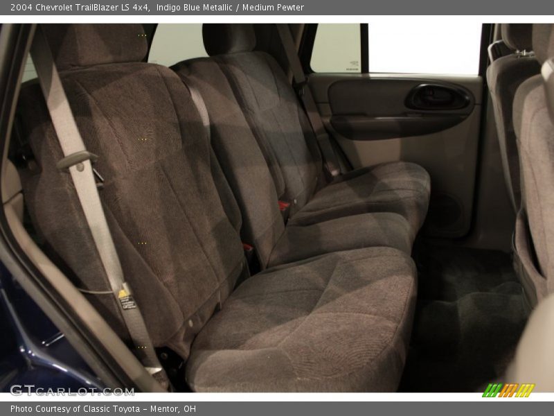 Indigo Blue Metallic / Medium Pewter 2004 Chevrolet TrailBlazer LS 4x4