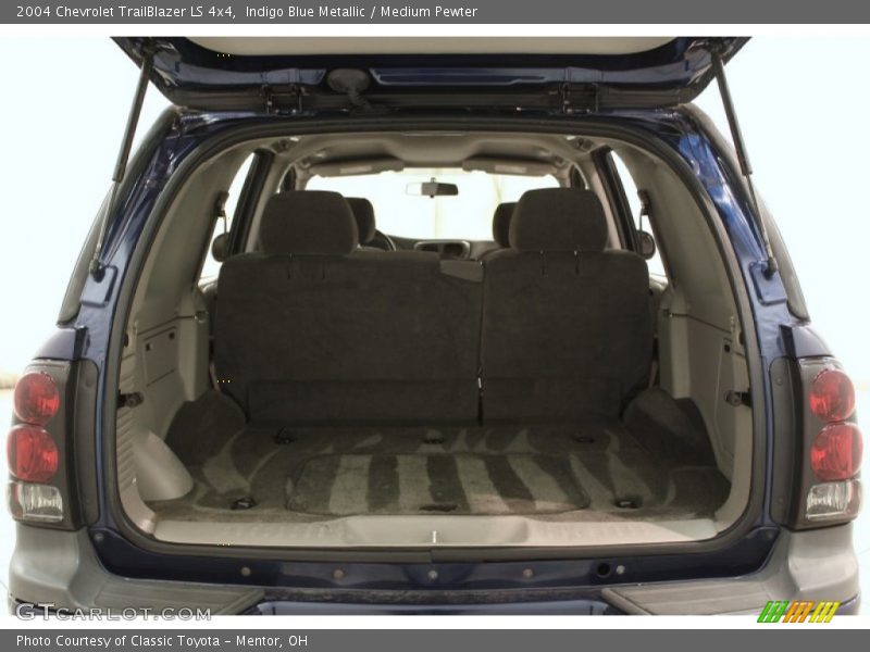 Indigo Blue Metallic / Medium Pewter 2004 Chevrolet TrailBlazer LS 4x4