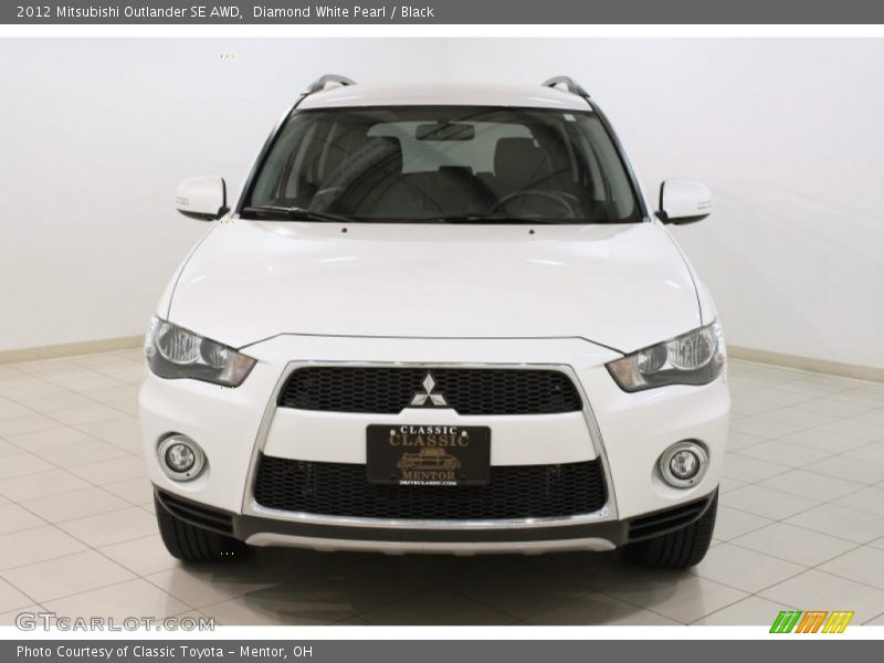 Diamond White Pearl / Black 2012 Mitsubishi Outlander SE AWD