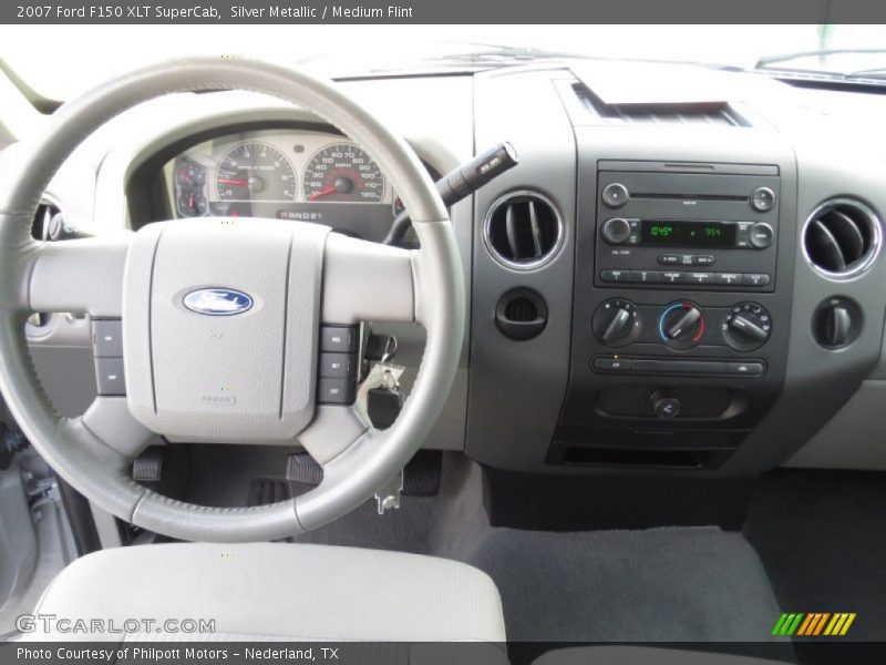 Silver Metallic / Medium Flint 2007 Ford F150 XLT SuperCab