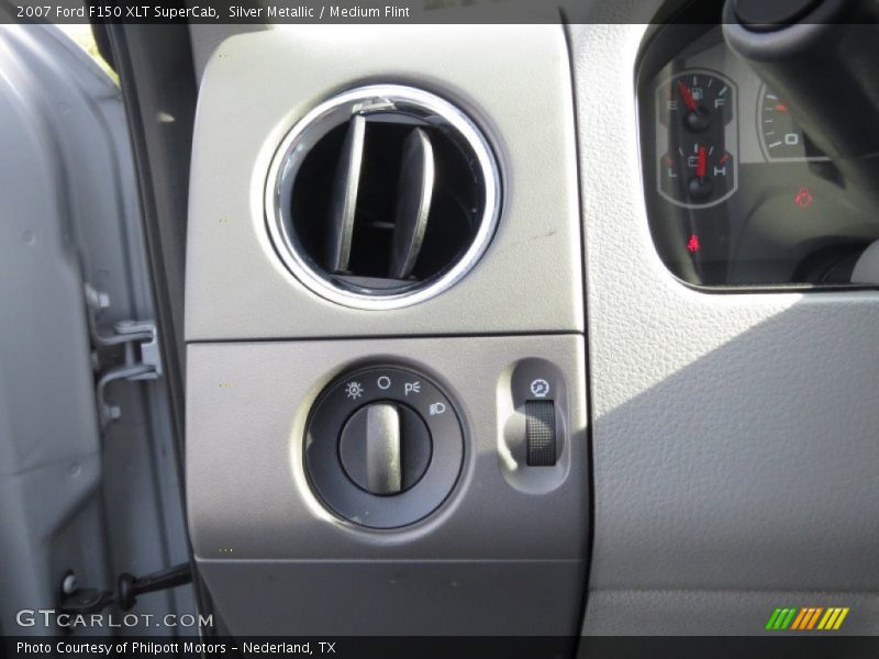 Silver Metallic / Medium Flint 2007 Ford F150 XLT SuperCab