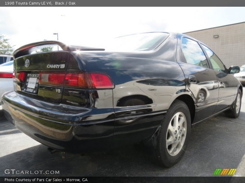 Black / Oak 1998 Toyota Camry LE V6