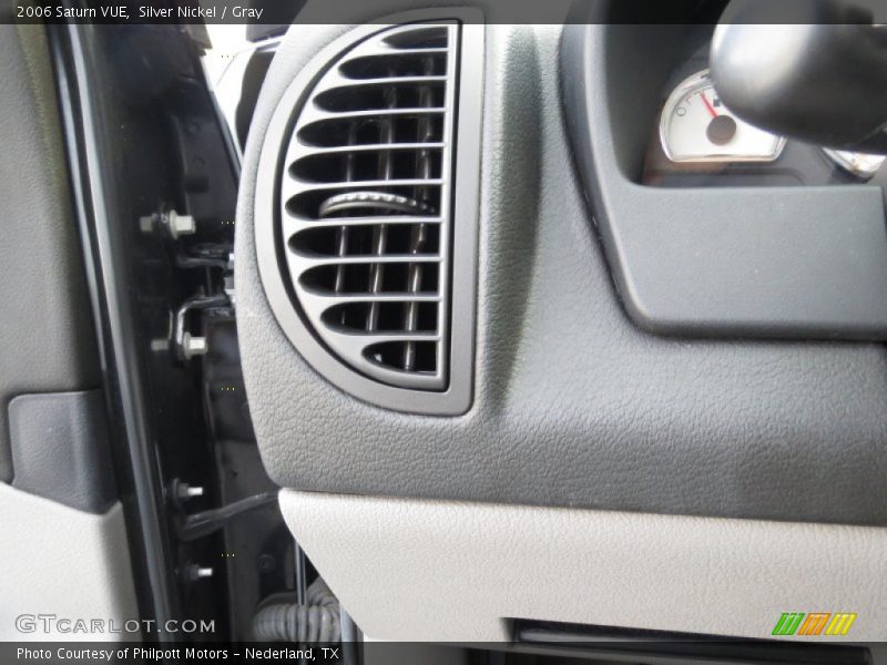 Silver Nickel / Gray 2006 Saturn VUE