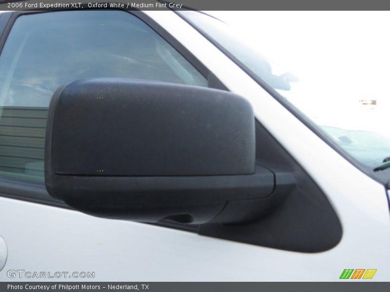 Oxford White / Medium Flint Grey 2006 Ford Expedition XLT