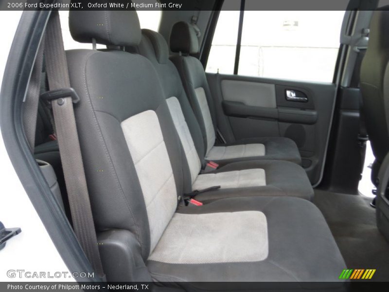 Oxford White / Medium Flint Grey 2006 Ford Expedition XLT
