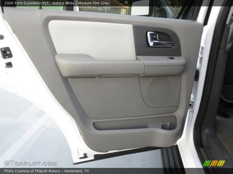 Oxford White / Medium Flint Grey 2006 Ford Expedition XLT