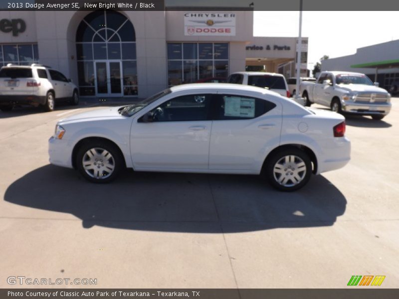 New Bright White / Black 2013 Dodge Avenger SE