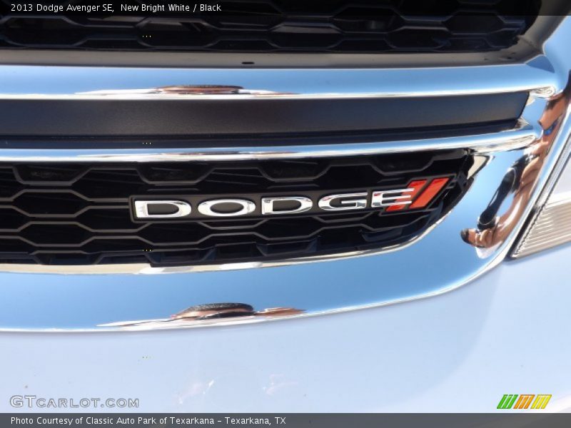 New Bright White / Black 2013 Dodge Avenger SE