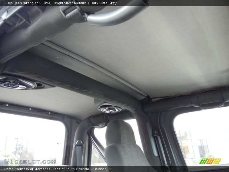 Bright Silver Metallic / Dark Slate Gray 2005 Jeep Wrangler SE 4x4