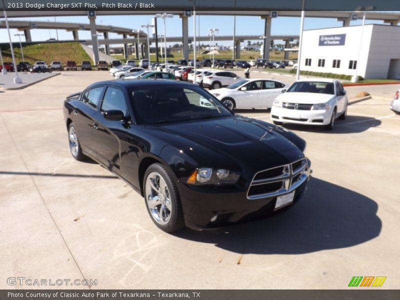 Pitch Black / Black 2013 Dodge Charger SXT Plus