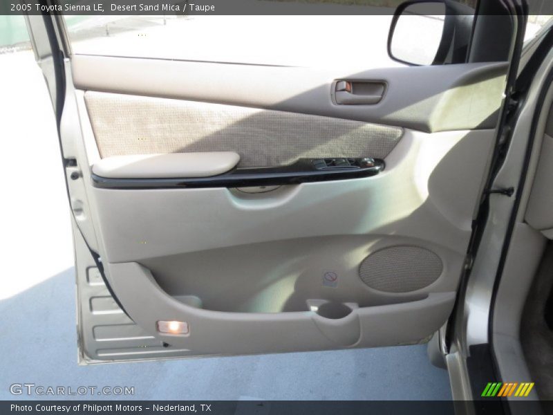 Desert Sand Mica / Taupe 2005 Toyota Sienna LE