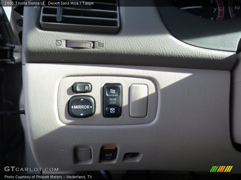 Desert Sand Mica / Taupe 2005 Toyota Sienna LE