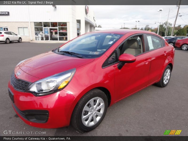 Front 3/4 View of 2012 Rio LX