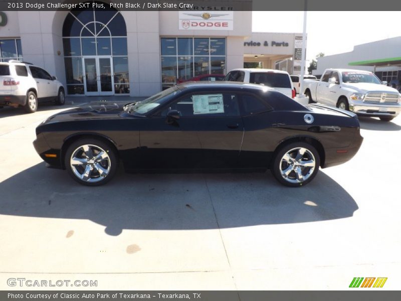Pitch Black / Dark Slate Gray 2013 Dodge Challenger SXT Plus