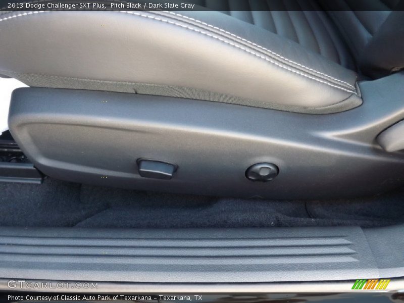 Pitch Black / Dark Slate Gray 2013 Dodge Challenger SXT Plus