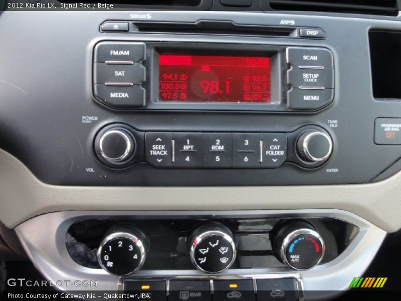 Controls of 2012 Rio LX