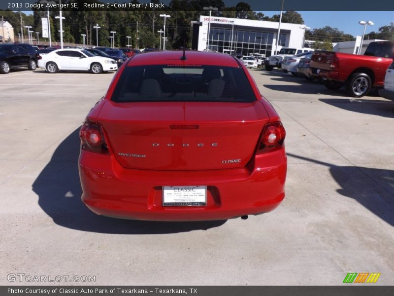 Redline 2-Coat Pearl / Black 2013 Dodge Avenger SE