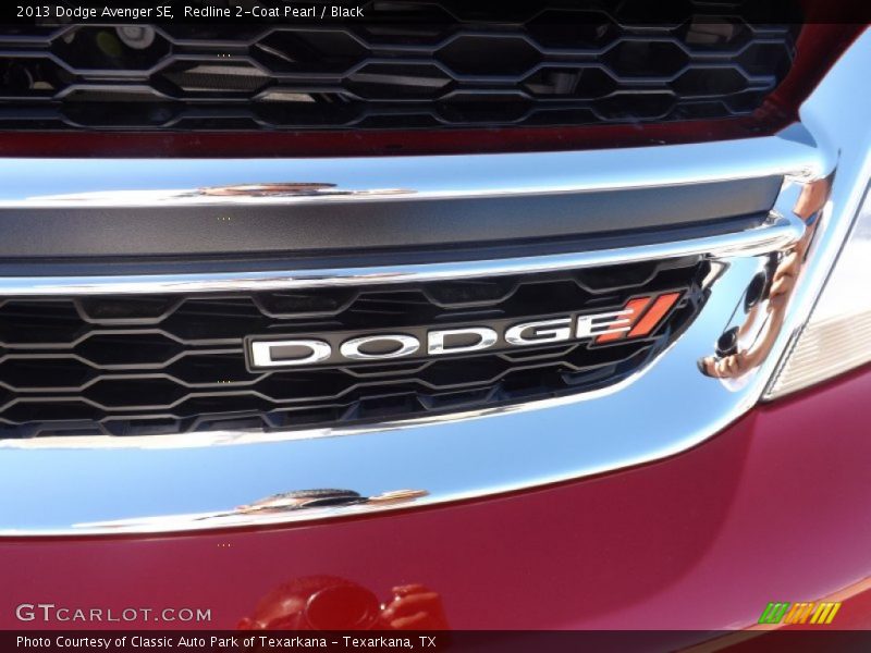 Redline 2-Coat Pearl / Black 2013 Dodge Avenger SE