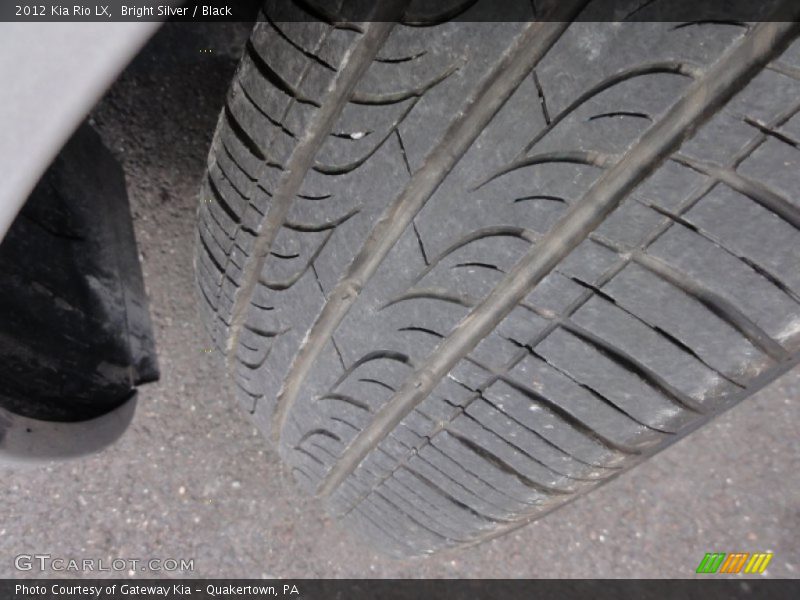 Bright Silver / Black 2012 Kia Rio LX