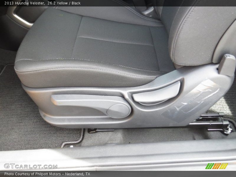 26.2 Yellow / Black 2013 Hyundai Veloster