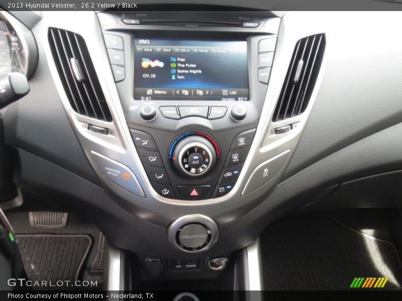 Controls of 2013 Veloster 