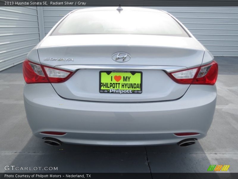 Radiant Silver / Gray 2013 Hyundai Sonata SE