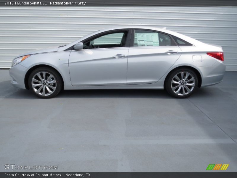 Radiant Silver / Gray 2013 Hyundai Sonata SE