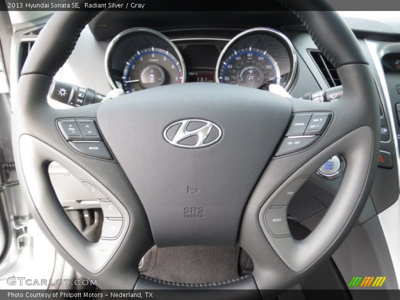 Radiant Silver / Gray 2013 Hyundai Sonata SE