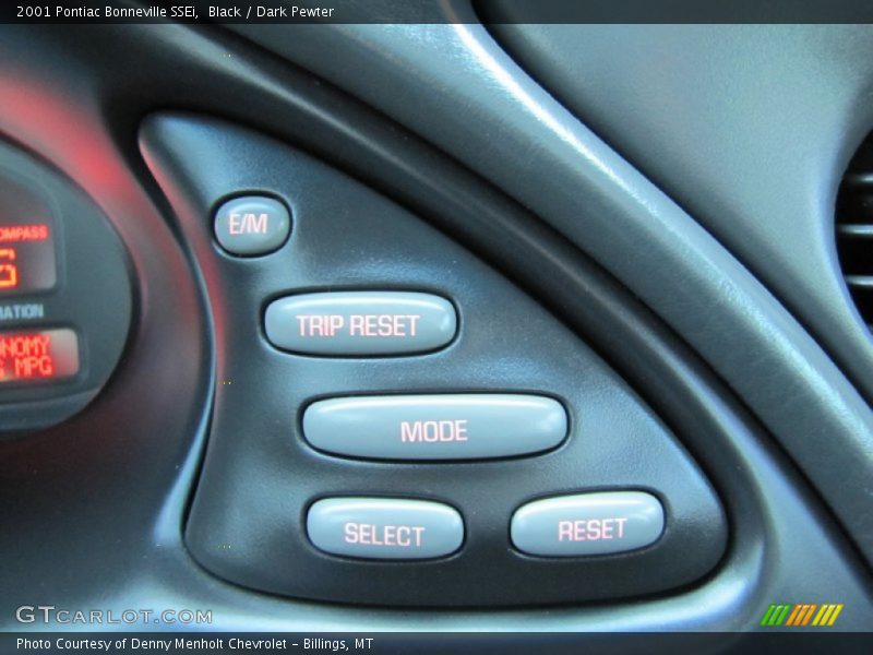 Controls of 2001 Bonneville SSEi