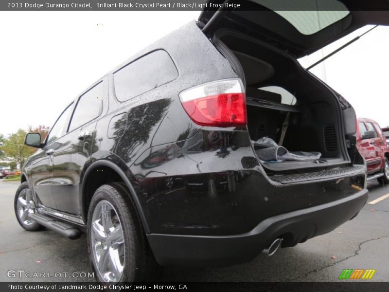 Brilliant Black Crystal Pearl / Black/Light Frost Beige 2013 Dodge Durango Citadel