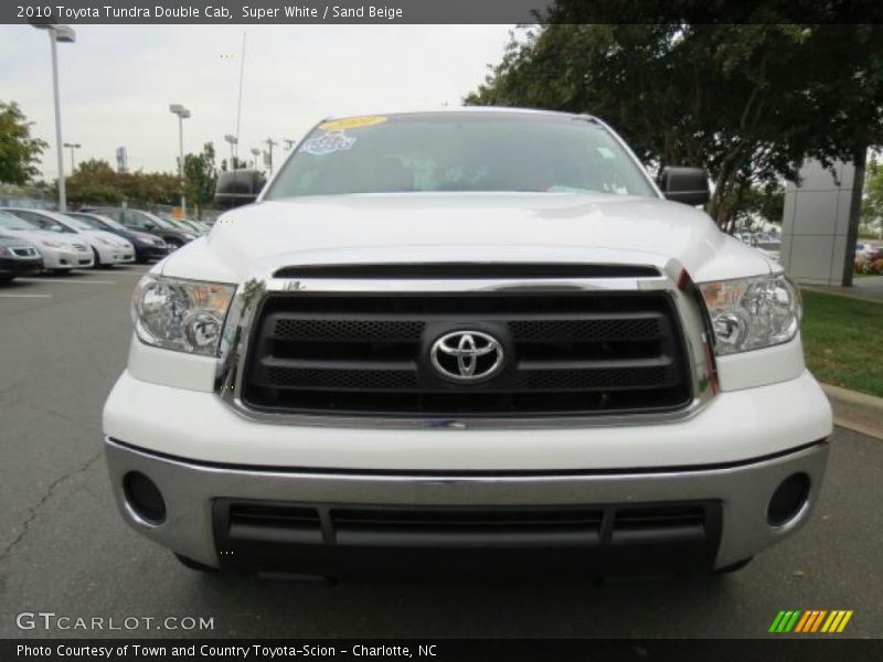 Super White / Sand Beige 2010 Toyota Tundra Double Cab
