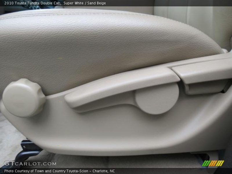 Super White / Sand Beige 2010 Toyota Tundra Double Cab
