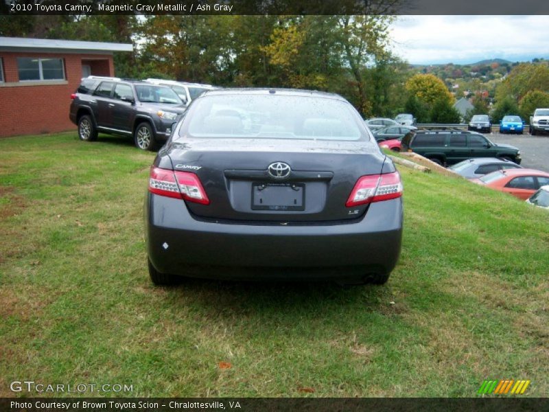 Magnetic Gray Metallic / Ash Gray 2010 Toyota Camry