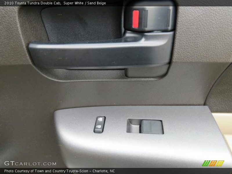 Super White / Sand Beige 2010 Toyota Tundra Double Cab