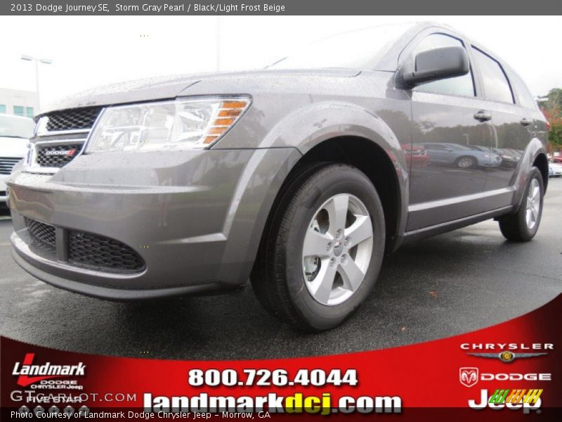 Storm Gray Pearl / Black/Light Frost Beige 2013 Dodge Journey SE