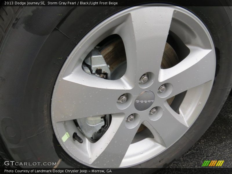 Storm Gray Pearl / Black/Light Frost Beige 2013 Dodge Journey SE