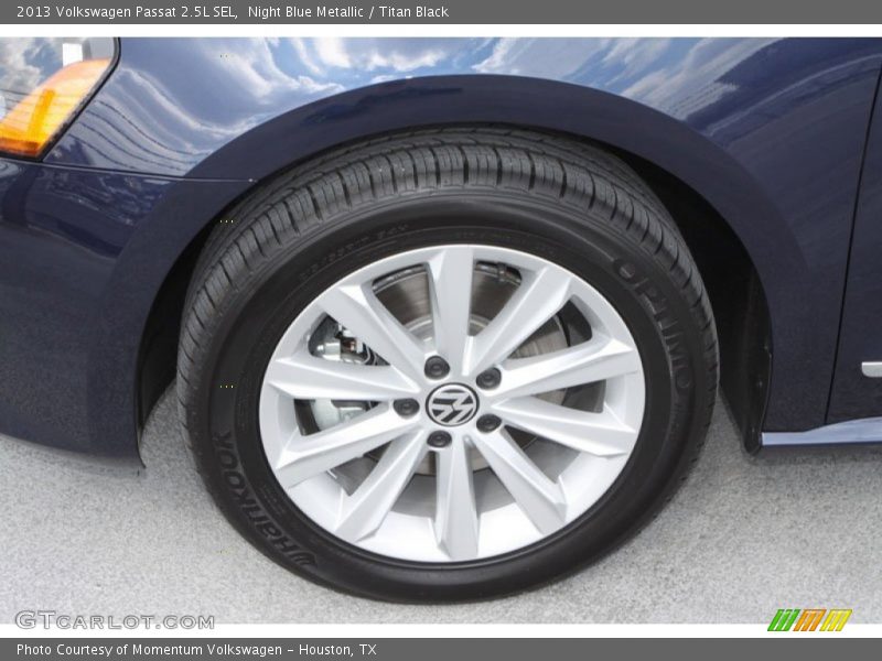 Night Blue Metallic / Titan Black 2013 Volkswagen Passat 2.5L SEL