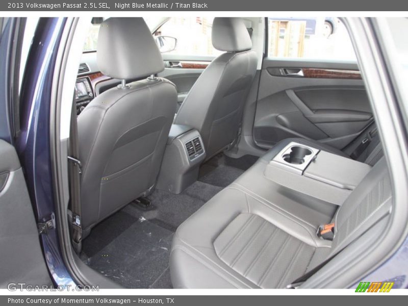 Night Blue Metallic / Titan Black 2013 Volkswagen Passat 2.5L SEL