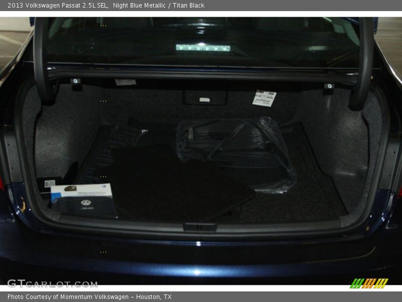 Night Blue Metallic / Titan Black 2013 Volkswagen Passat 2.5L SEL