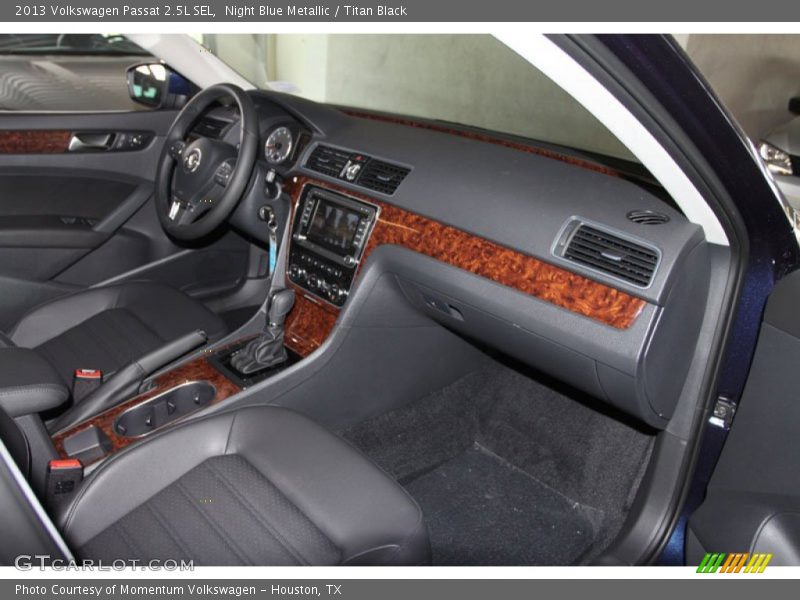 Night Blue Metallic / Titan Black 2013 Volkswagen Passat 2.5L SEL
